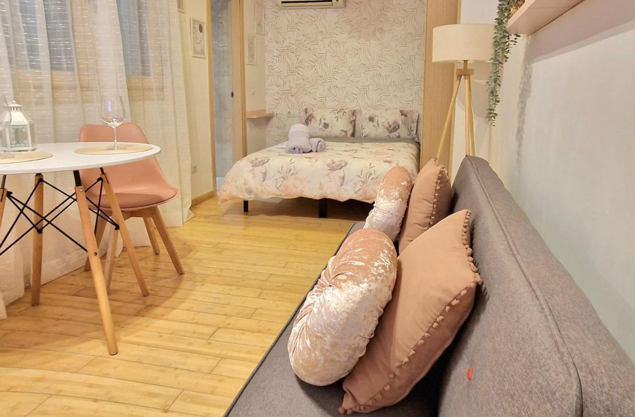 Cervantes Apartment Малага Экстерьер фото